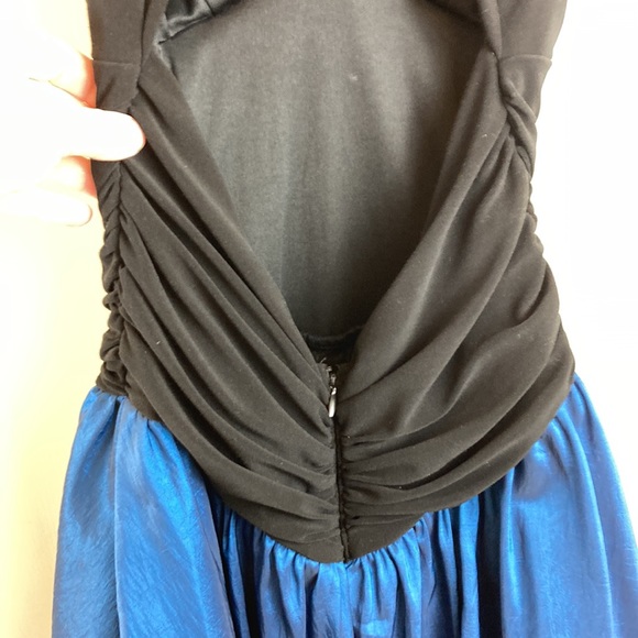 🌞Niki by Niki Livas Black Ruched Halter Top with Blue Metallic Midi Dress - Picture 9 of 11